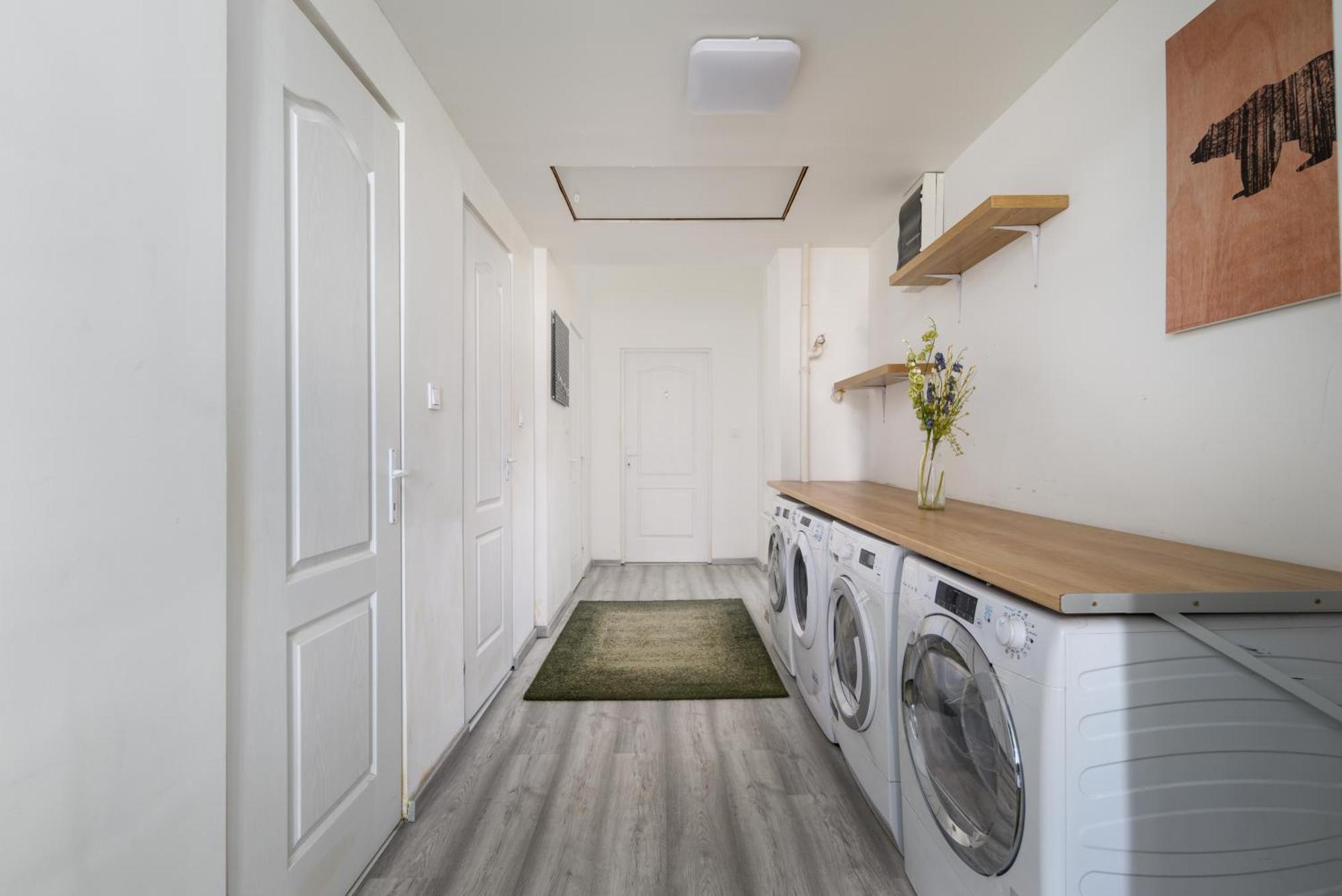 5 Bedrooms Keleti-Home Budapest Eksteriør billede