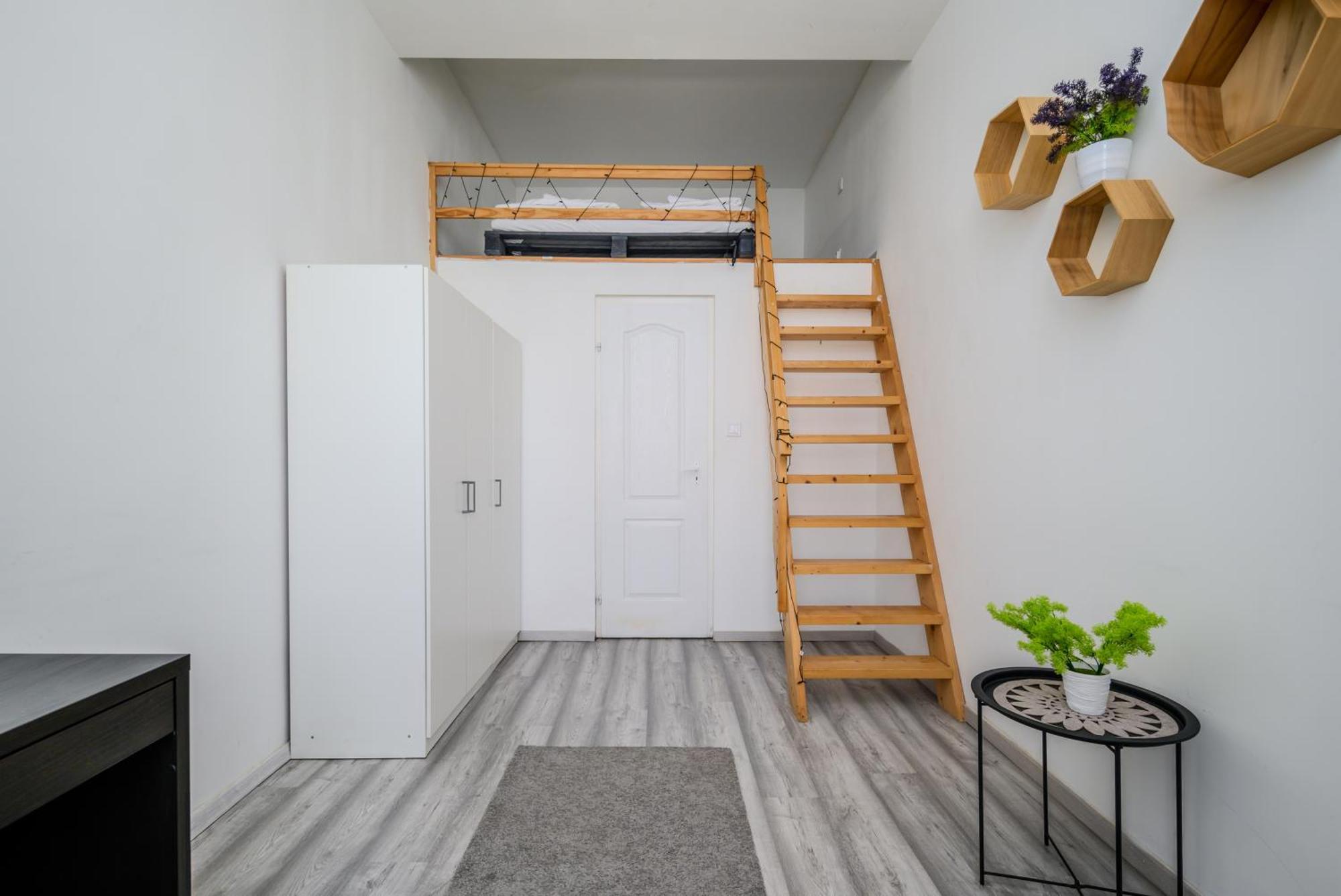 5 Bedrooms Keleti-Home Budapest Eksteriør billede